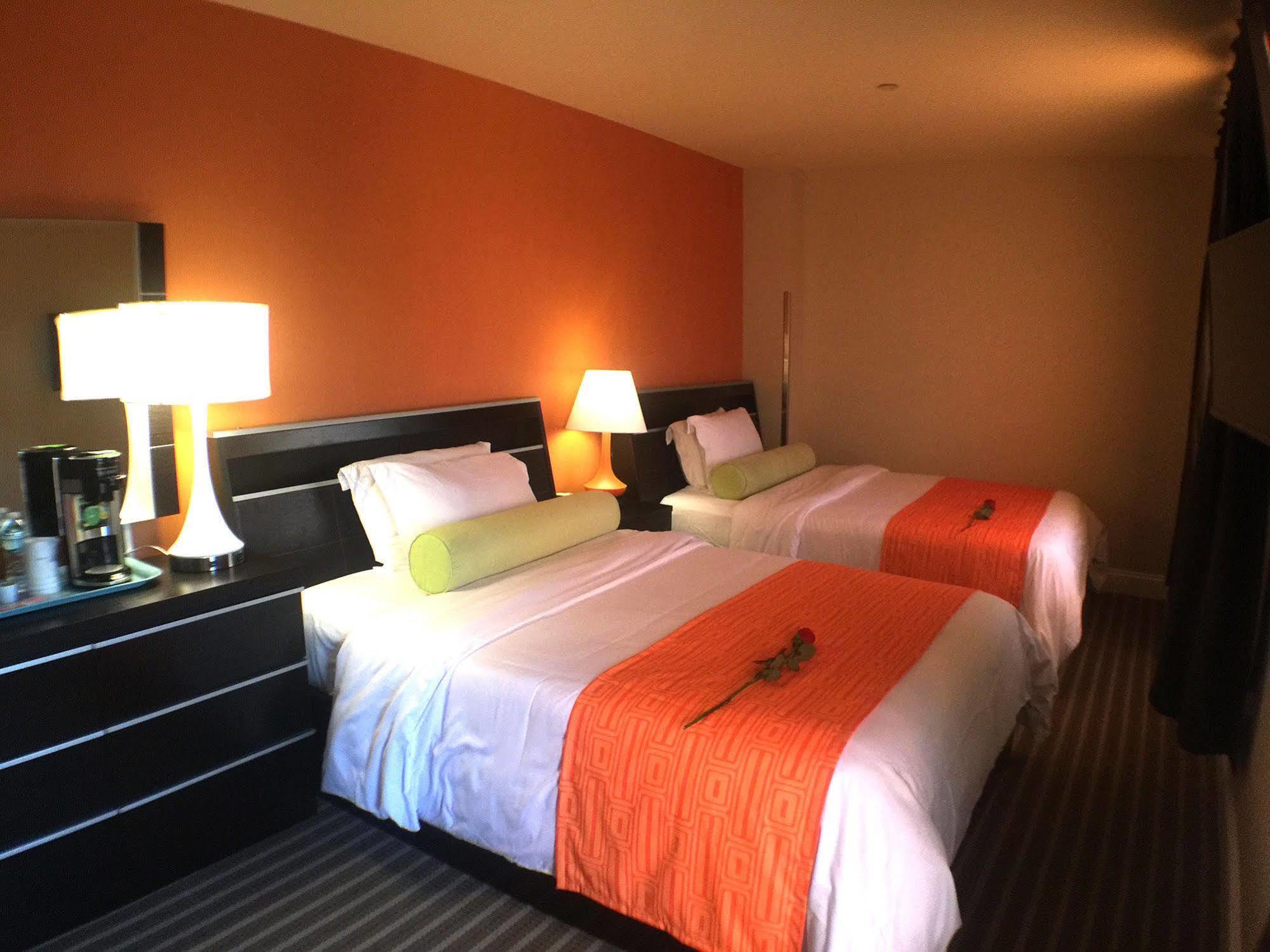 Howard Johnson By Wyndham Long Island City New York Eksteriør bilde