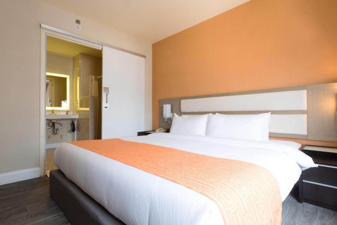 Howard Johnson By Wyndham Long Island City New York Eksteriør bilde